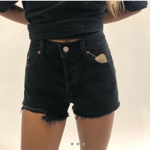 Black Levi’s 501 Style Shorts